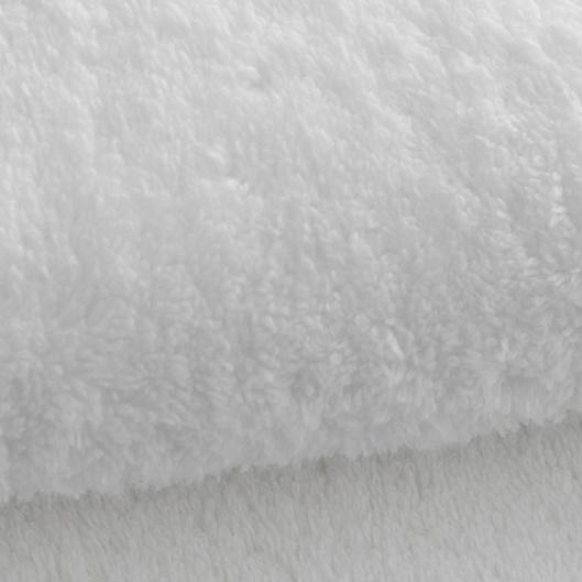 8 Brazilian Waxes  (1 Free Wax)